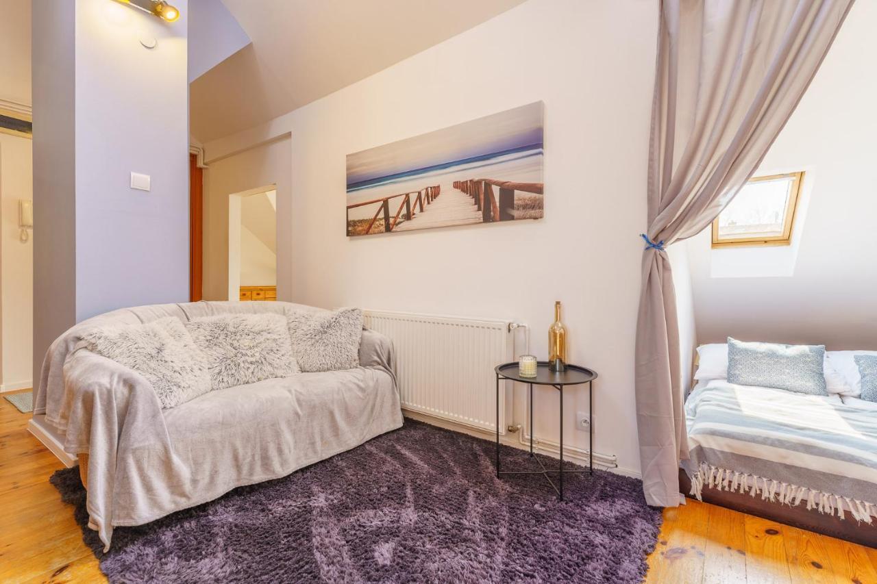 Klimatyczny Apartament Przy Bulwarze Optima